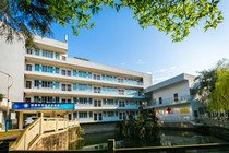 四川省泸州市江阳区龙透关路186号